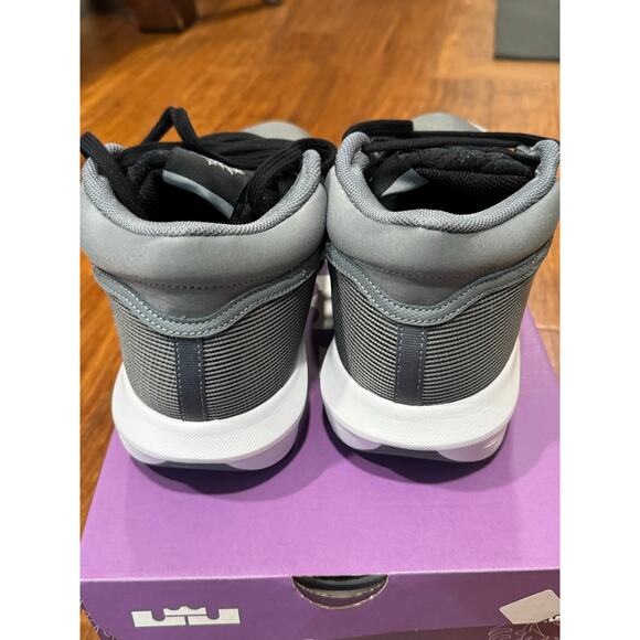 Nike LeBron Witness VIII “Cool Grey/Black” – Men’s Size 12 – New in Box main image 6